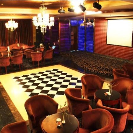 Moonstar Hotel Ya'an Εξωτερικό φωτογραφία